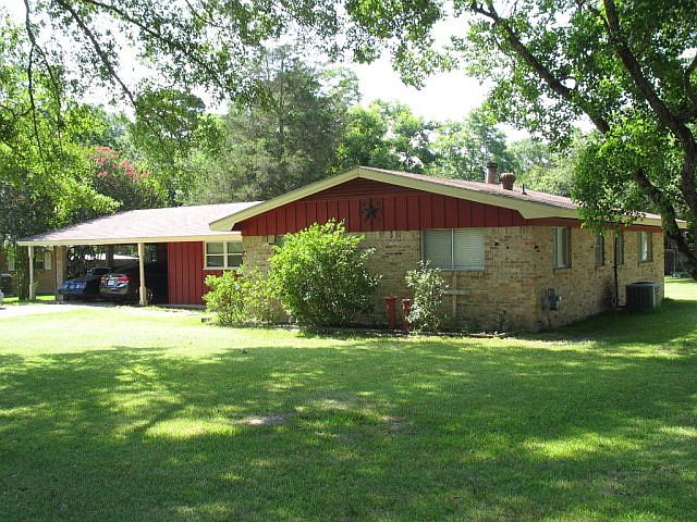 1st image of 811 Picardy Ln
