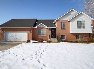 11750 S Hidden Valley Rd, Sandy, UT 84092