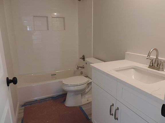 5th image of 1 Union Ave