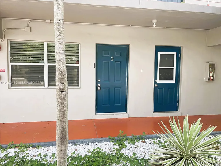 1830 Cleveland St #2 — Photo 3