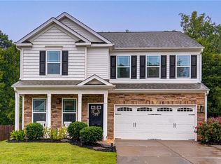 2864 Chari Park Ln, Walkertown, NC 27051