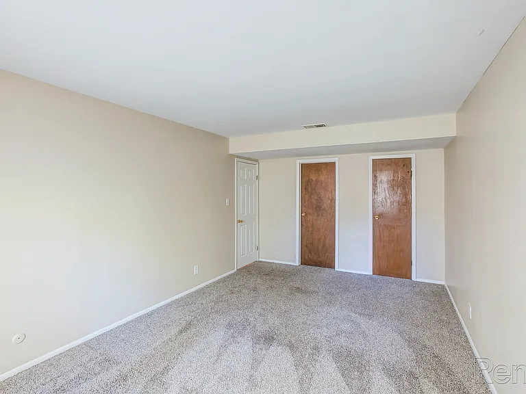 Ravine Woods Apartments — Photo 24