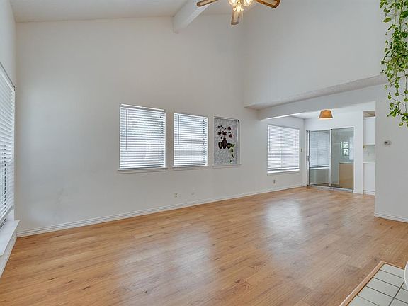 2nd image of 1411 Woodfern Dr