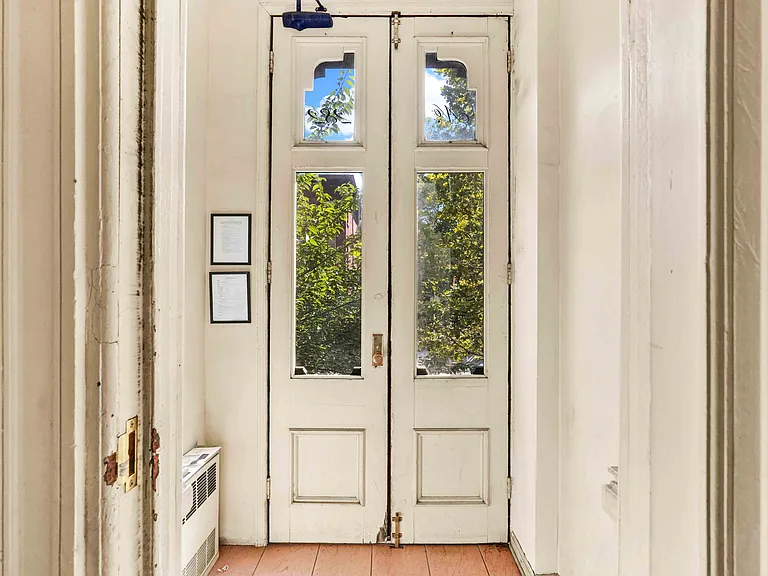 282 Saint James Pl #3 — Photo 4