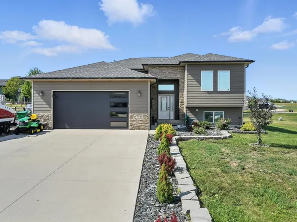 14780 Highlight Dr, Rapid City, SD 57703