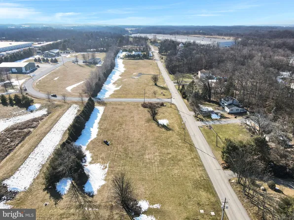 616 Alexander Spring Rd Lot 4, Carlisle, PA 17015