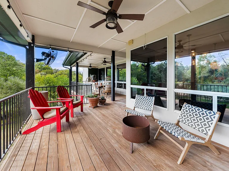 202 Top O The Lake Dr — Photo 19