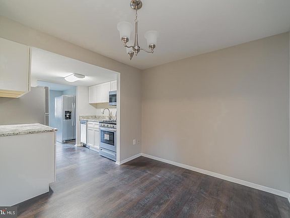 4th image of 9349 Reader Ln