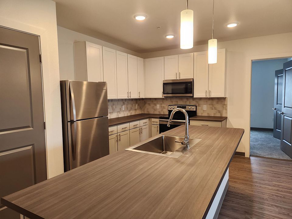1st image of 2025 S Cherokee St #319