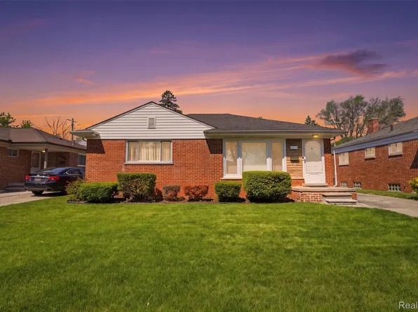 24237 Roxana Ave, Eastpointe, MI 48021