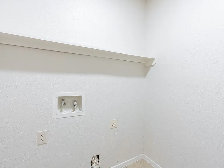 5417 Knollridge Dr — Photo 10