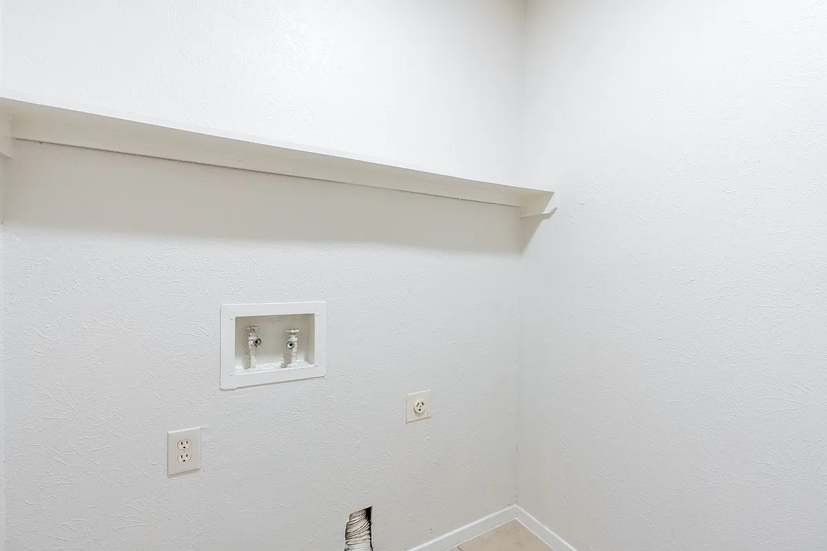 Building Photo - 5417 Knollridge Dr