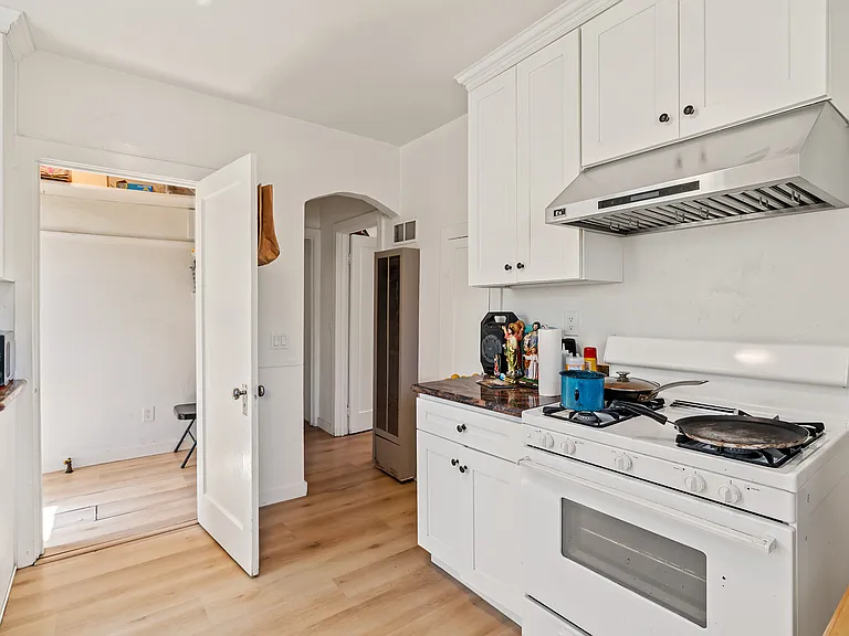 1205 Grand Ave — Photo 2