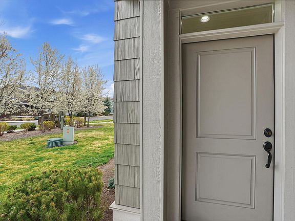 3rd image of 3249 SW 28th St