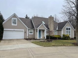 3014 Waterford Dr, Twinsburg, OH
