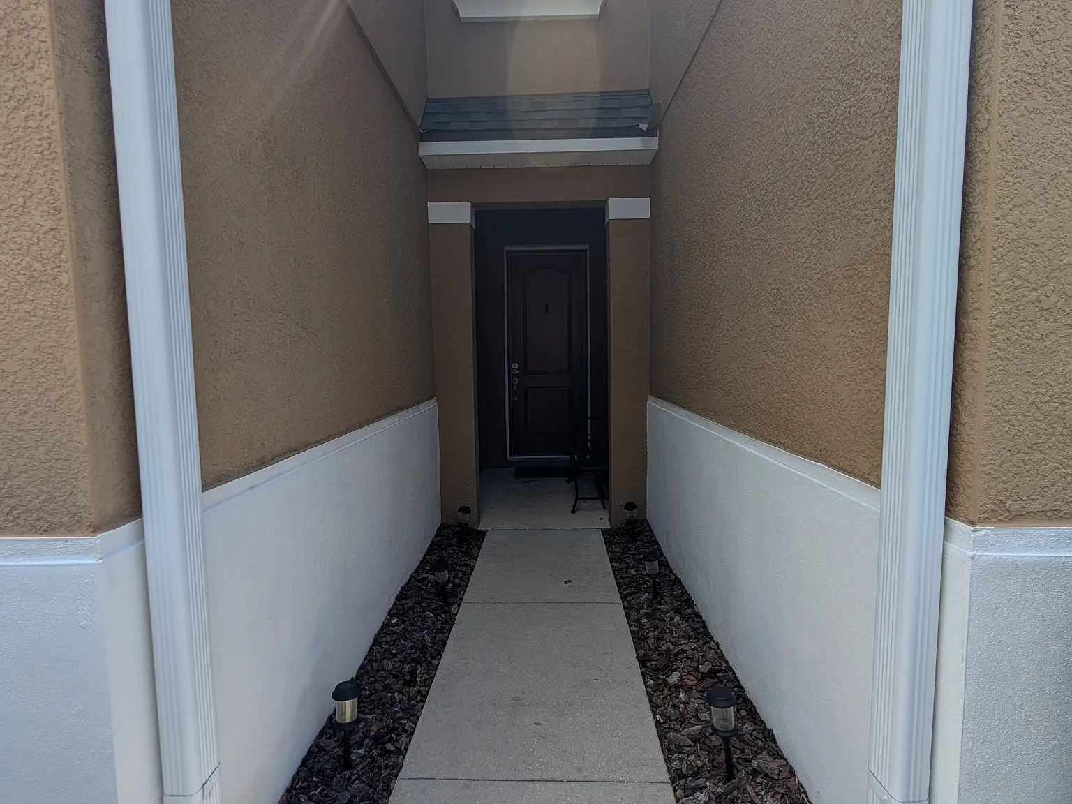 3 Bedroom Townhome in Lutz — Photo 2