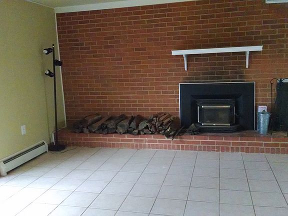 4th image of 9725 King George Dr