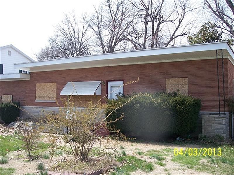 2nd image of 1909 Vann Ave