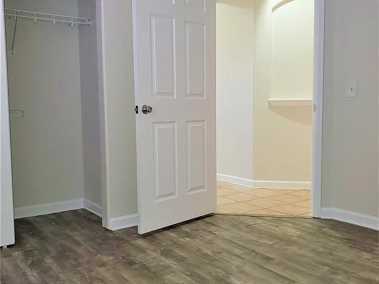 1747 N Pearl St #201 — Photo 17
