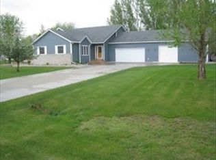 7920 Sagittarius Cir, Fargo, ND 58104
