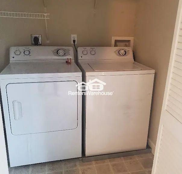 5625 Pershing Ave #32 — Photo 10