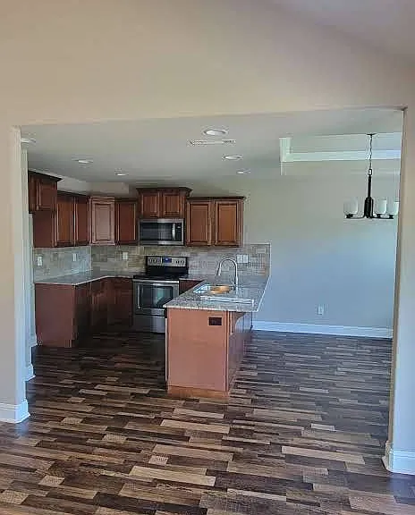 1320 Colonel Hawthorne Dr — Photo 2
