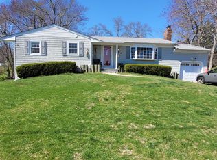 61 Madison St, Blue Point, NY 11715
