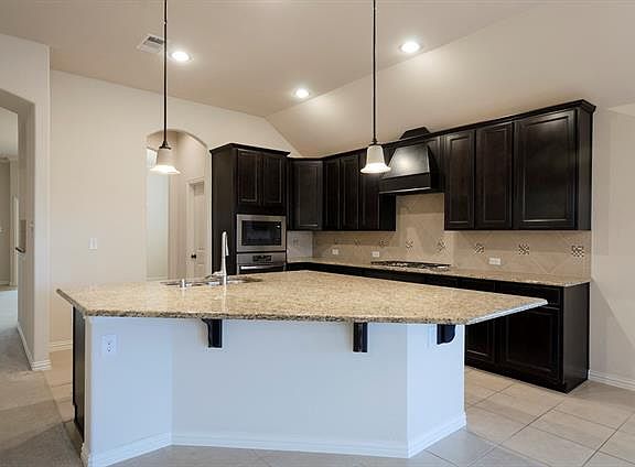 5th image of 10876 Leesa Dr