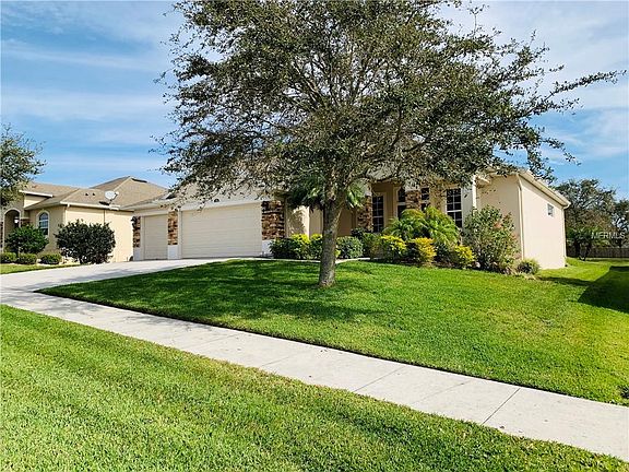 3rd image of 2701 Eagle Lake Dr
