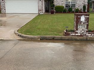2211 Green Meadows Cir, McAlester, OK 74501