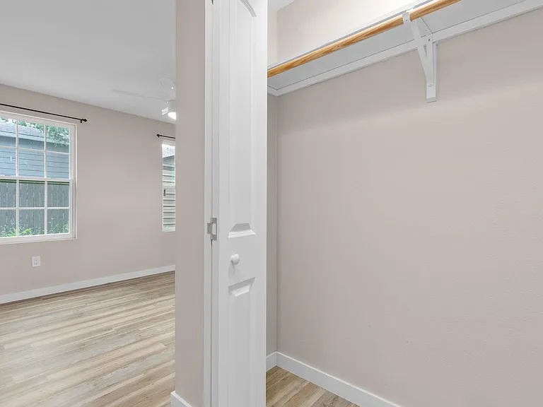 3909 Willbert Rd #B — Photo 13