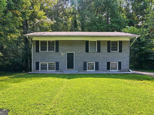 2970 Carriage Ln, Atlanta, GA 30349