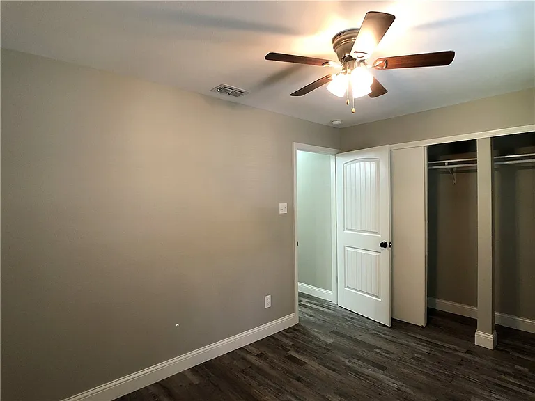 2409 Crews St #2409 — Photo 18