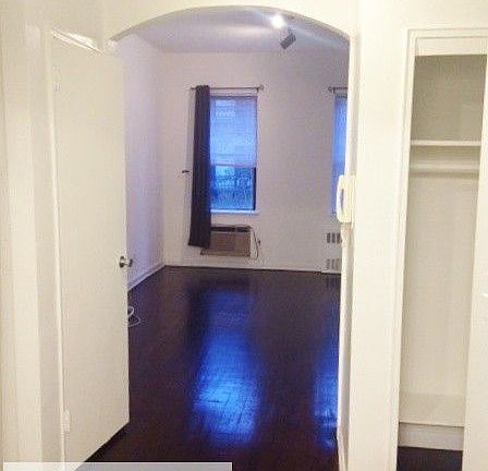 3rd image of 215 E 89th St APT 2A