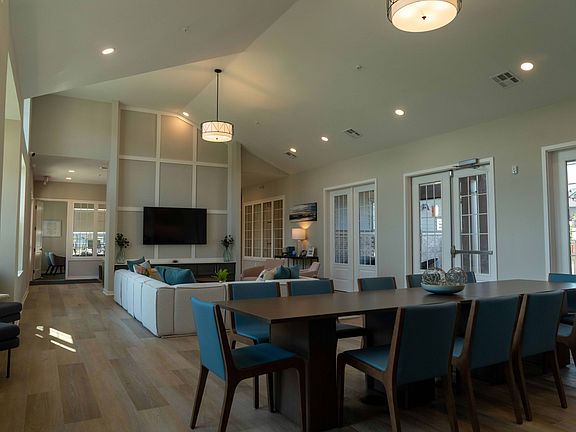 Vicinity clubhouse