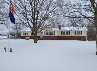 8433 Stringham Dr, Batavia, NY 14020