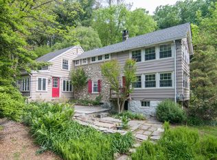 550 Stonecrest Ln #A, Buckingham, PA 18938