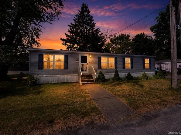 148 Old Ravina Road #C 2, Selkirk, NY 12158