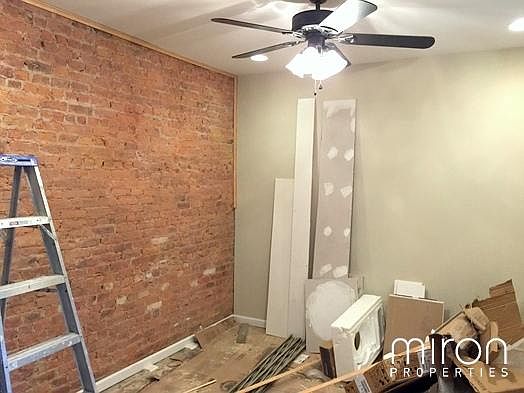 5th image of 240 Crown St APT 3C