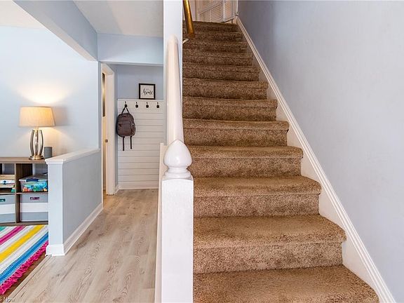 4th image of 24694 Arlington Ln