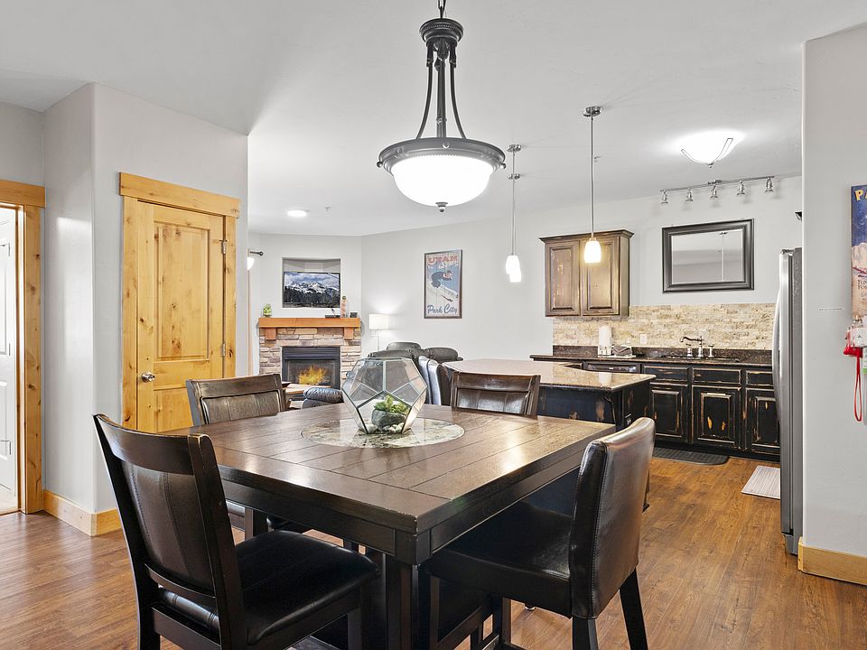 Dining / Kitchen