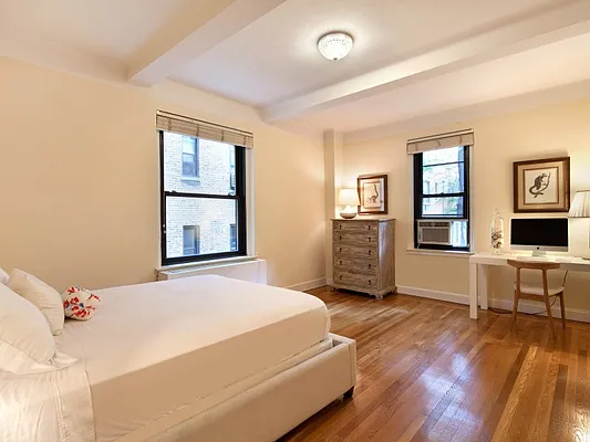 Sold by Sotheby's International Realty | media 17