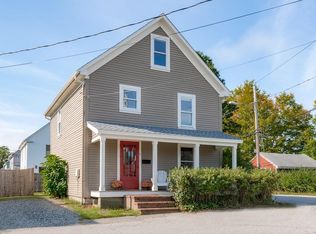 1 4th St, Ipswich, MA 01938