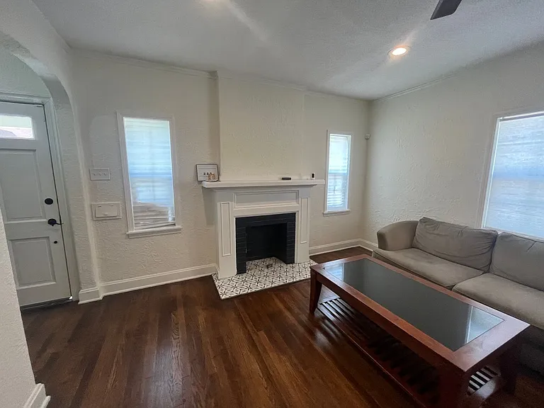 908 Maury St — Photo 15