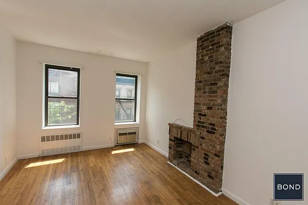 Rented by Bond New York | media 6