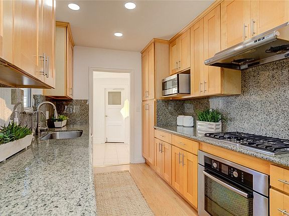 3rd image of 5713 Clearsite St