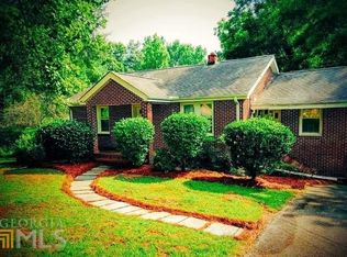 1032 Hickory Dr, Elberton, GA