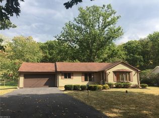 8811 Woodland Rd, Poland, OH 44514