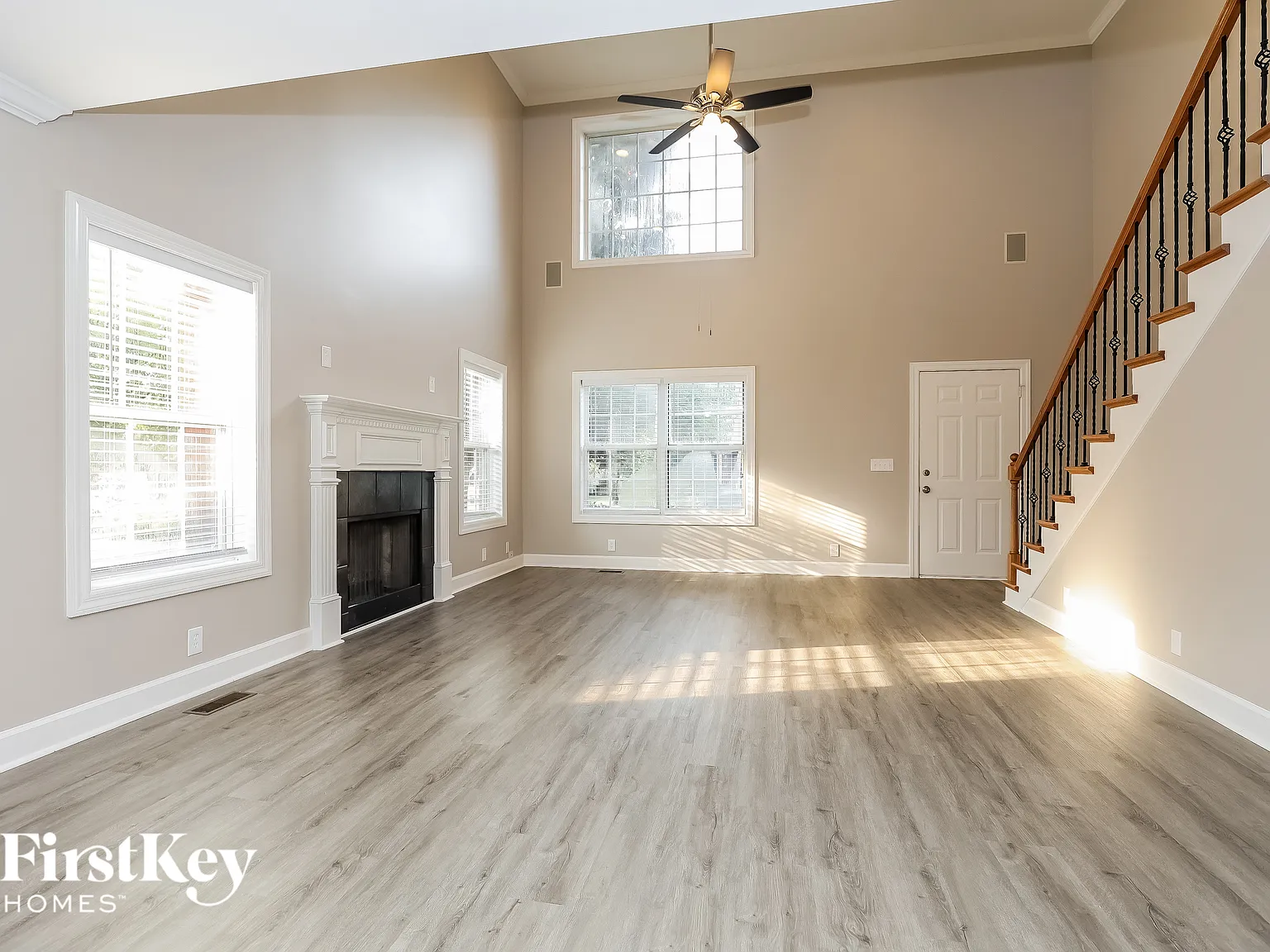 3 bed, 2.5 bath, 2359 sqft, $2,530 — Photo 3