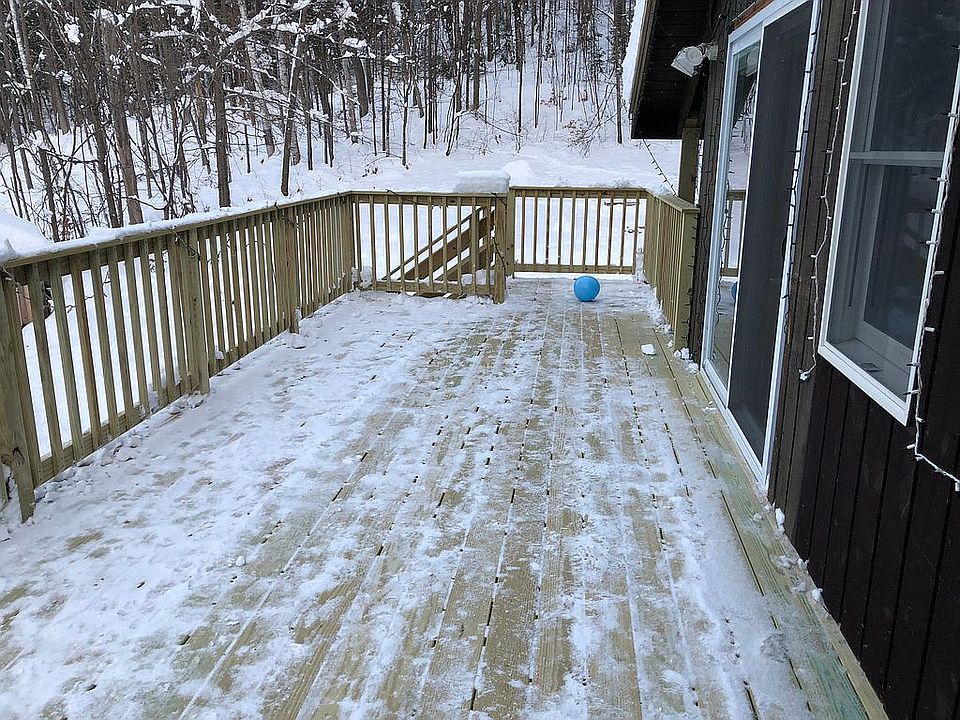 700 SQUARE FOOT DECK